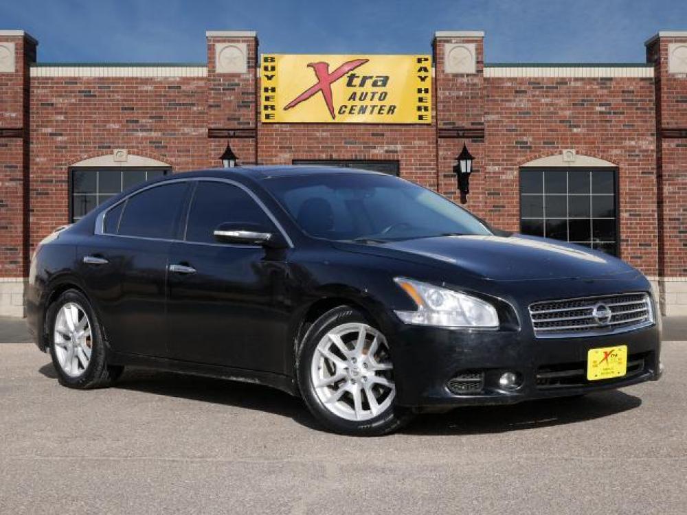 2009 Super Black Nissan Maxima 3.5 S (1N4AA51E09C) with an 3.5 6 Cylinder Sequential Multiport Fuel Injection engine, Automatic transmission, located at 1401 N. Hobart, Pampa, TX, 79065, (806) 665-9872, 35.549641, -100.971878 - Photo #0