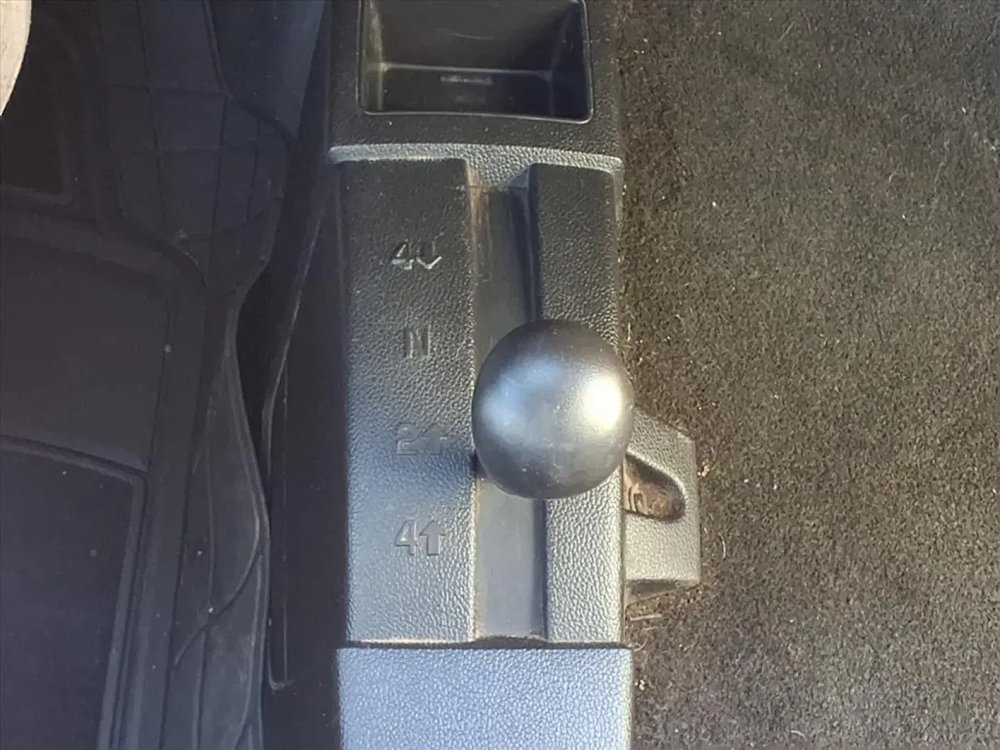 2014 Fire Red Gcn GMC SIERRA 1500 (1GTV2TEH8EZ) with an 4.3L engine, Automatic transmission, located at 1401 N. Hobart, Pampa, TX, 79065, (806) 665-9872, 35.549953, -100.975098 - **Rev Up Your Adventures with the 2014 GMC Sierra 1500 Perfect for Weekend Warriors and Growing Families!**<br /> <br /> If you're on the hunt for a reliable, spacious truck that can keep up with your adventurous lifestyle, look no further than this 2014 GMC Sierra 1500, available now at Xtra Auto - Photo#5