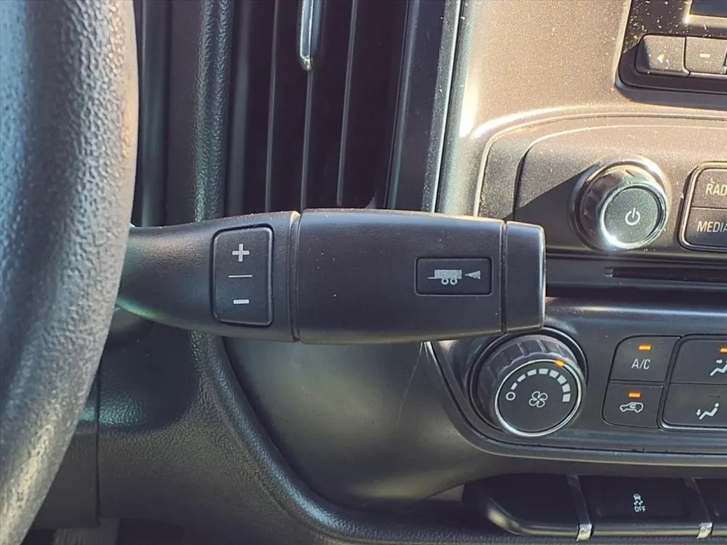 2014 Fire Red Gcn GMC SIERRA 1500 (1GTV2TEH8EZ) with an 4.3L engine, Automatic transmission, located at 1401 N. Hobart, Pampa, TX, 79065, (806) 665-9872, 35.549953, -100.975098 - **Rev Up Your Adventures with the 2014 GMC Sierra 1500 Perfect for Weekend Warriors and Growing Families!**<br /> <br /> If you're on the hunt for a reliable, spacious truck that can keep up with your adventurous lifestyle, look no further than this 2014 GMC Sierra 1500, available now at Xtra Auto - Photo#6