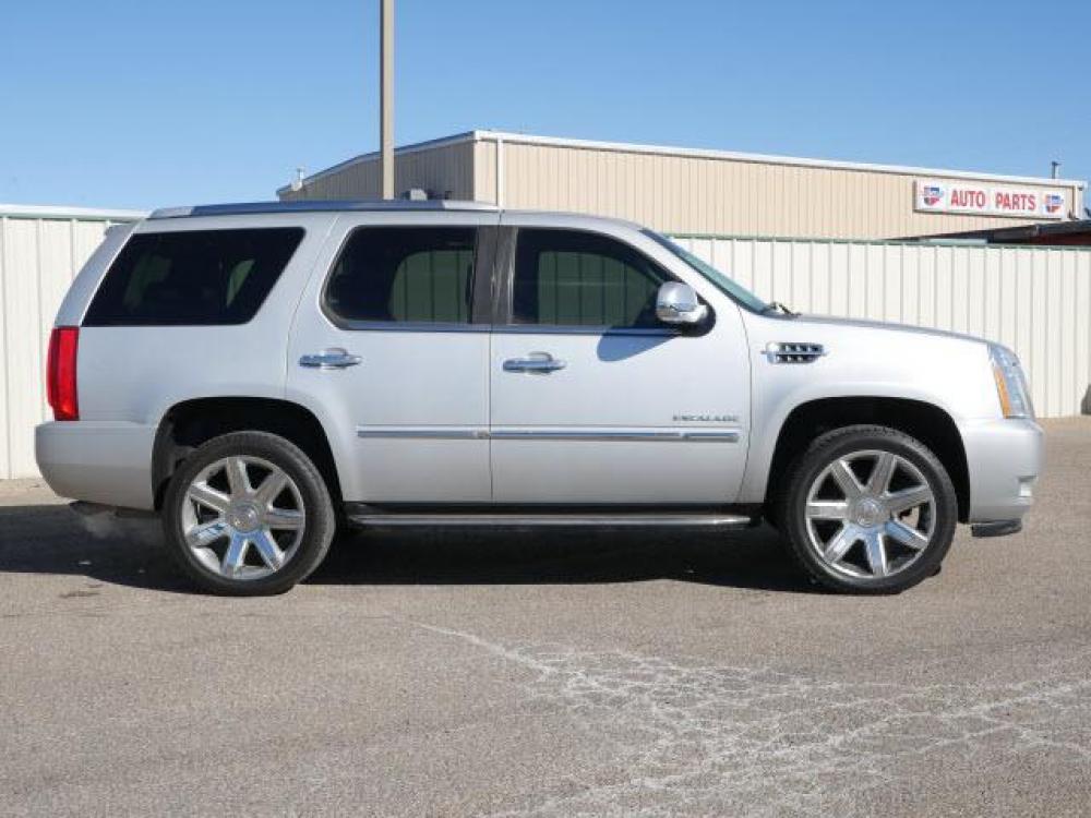 2010 Silver Lining Cadillac Escalade Luxury (1GYUKBEF7AR) with an 6.2 8 Cylinder Sequential-Port F.I. engine, Automatic transmission, located at 1401 N. Hobart, Pampa, TX, 79065, (806) 665-9872, 35.549641, -100.971878 - Photo #2