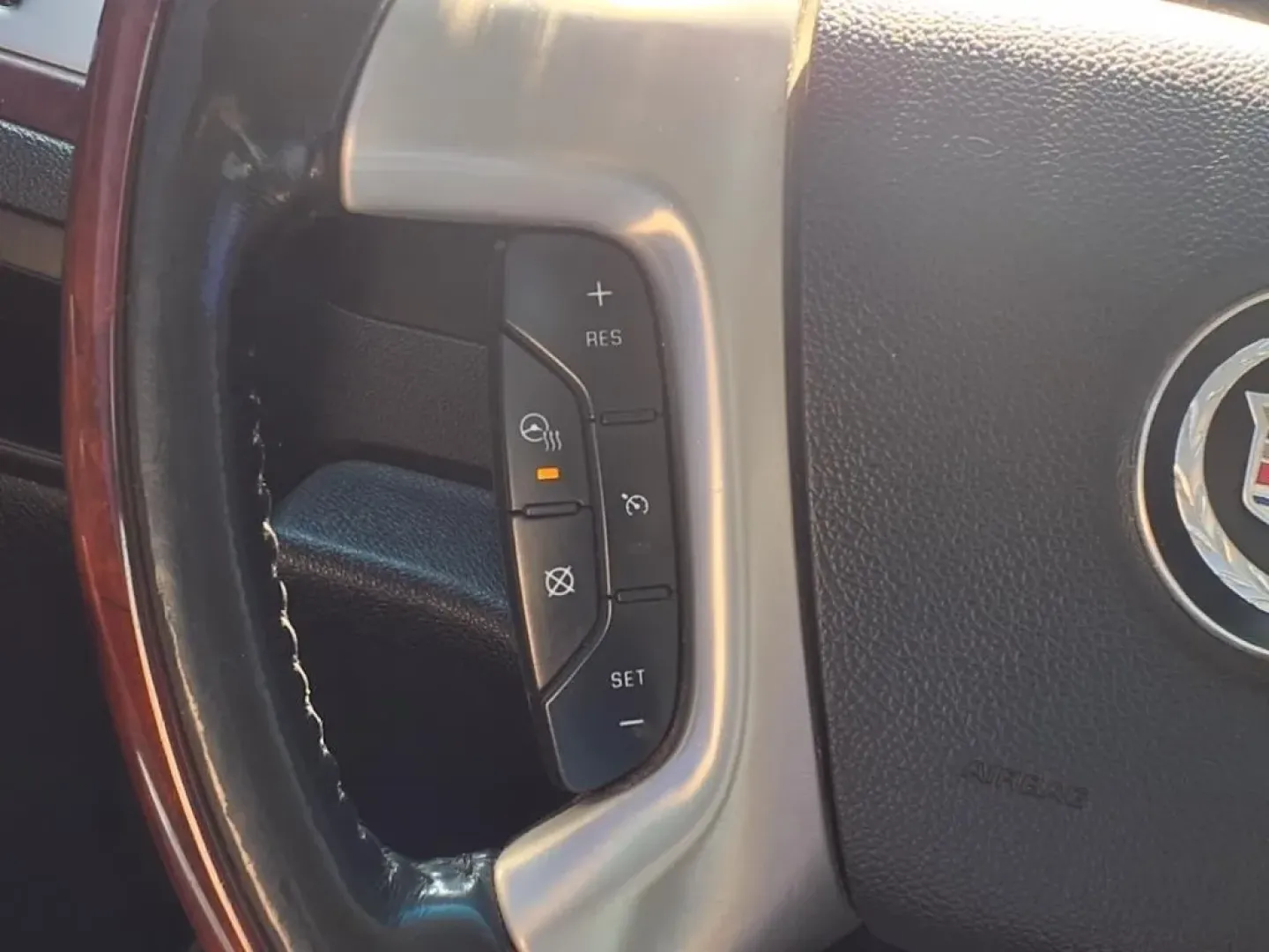 2010 Silver Lining Ggz Cadillac ESCALADE LUXURY (1GYUKBEF7AR) with an 6.2L engine, Automatic transmission, located at 1401 N. Hobart, Pampa, TX, 79065, (806) 665-9872, 35.549953, -100.975098 - **Drive in Luxury: 2010 Cadillac Escalade AWD Luxury at Xtra Auto Center!**<br /> <br /> Are you ready to elevate your driving experience? Whether you're a growing family looking for ample space or an adventurer yearning for weekend getaways, the 2010 Cadillac Escalade AWD Luxury is designed to acco - Photo#8