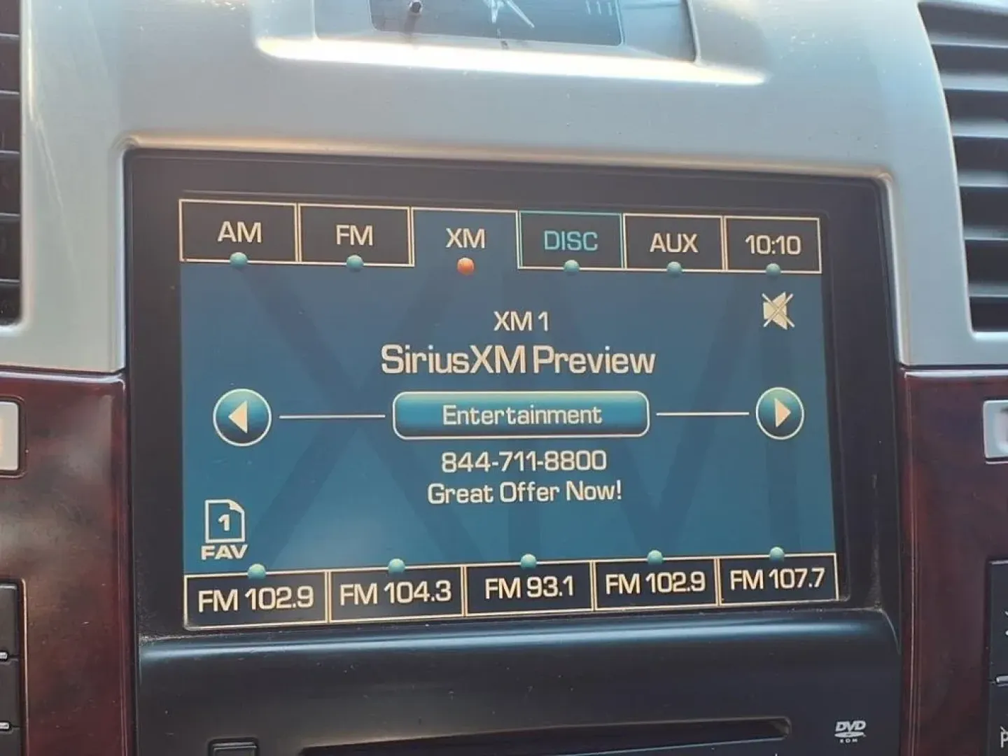 2010 Silver Lining Ggz Cadillac Escalade AWD Luxury (1GYUKBEF7AR) with an Other engine, Automatic transmission, located at 1401 N. Hobart, Pampa, TX, 79065, (806) 665-9872, 35.549953, -100.975098 - **Drive in Luxury: 2010 Cadillac Escalade AWD Luxury at Xtra Auto Center!**<br /> <br /> Are you ready to elevate your driving experience? Whether you're a growing family looking for ample space or an adventurer yearning for weekend getaways, the 2010 Cadillac Escalade AWD Luxury is designed to acco - Photo#7