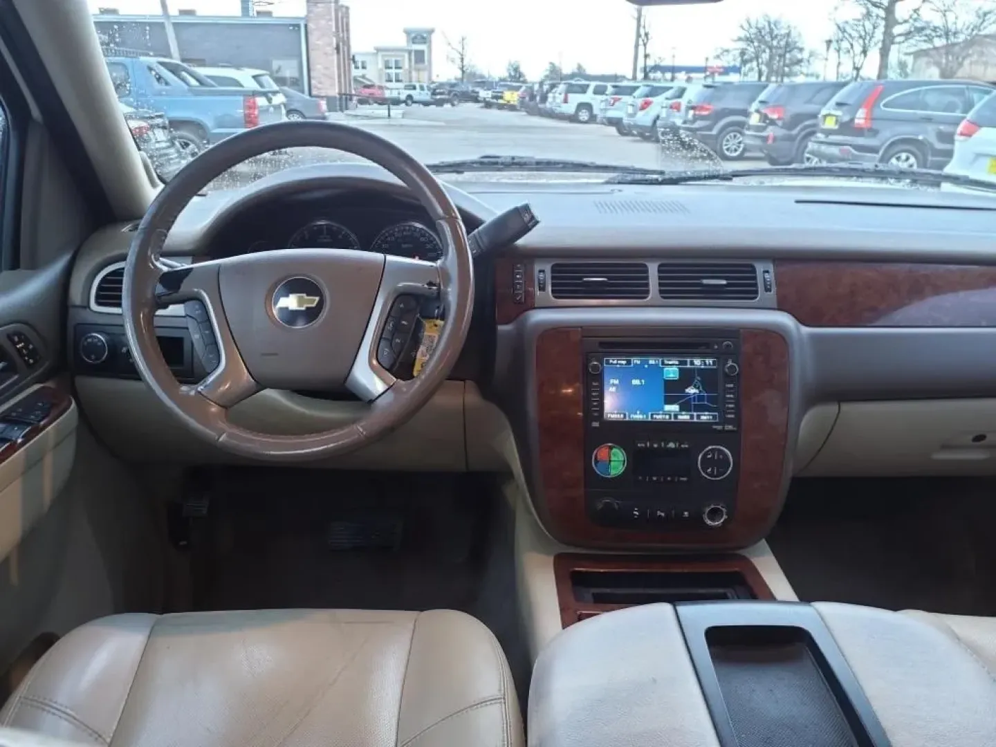 2011 Summit White Chevrolet Suburban LTZ 1500 2WD (1GNSCKE0XBR) with an Other engine, Automatic transmission, located at 1401 N. Hobart, Pampa, TX, 79065, (806) 665-9872, 35.549953, -100.975098 - **Unleash Adventure in the 2011 Chevrolet Suburban LTZ Perfect for Family Journeys!**<br /> <br /> Are you ready to elevate your family outings or weekend adventures? Look no further than the 2011 Chevrolet Suburban LTZ, a spacious and robust SUV that seamlessly fits into your lifestyle, whether yo - Photo#8