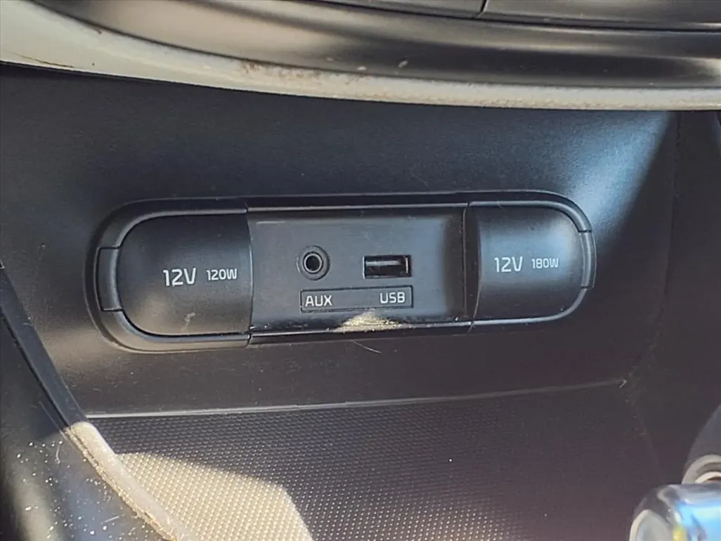 2015 Shadow Black Kia SOUL (KNDJN2A24F7) with an 1.6L engine, Automatic transmission, located at 1401 N. Hobart, Pampa, TX, 79065, (806) 665-9872, 35.549953, -100.975098 - Are you searching for a versatile vehicle that fits your active lifestyle while being budget-friendly? Look no further! At Xtra Auto Center in Pampa, TX, we proudly present a 2015 Kia Soul that's perfect for everything from daily commutes to weekend adventures. With its spacious interior and impress - Photo#8