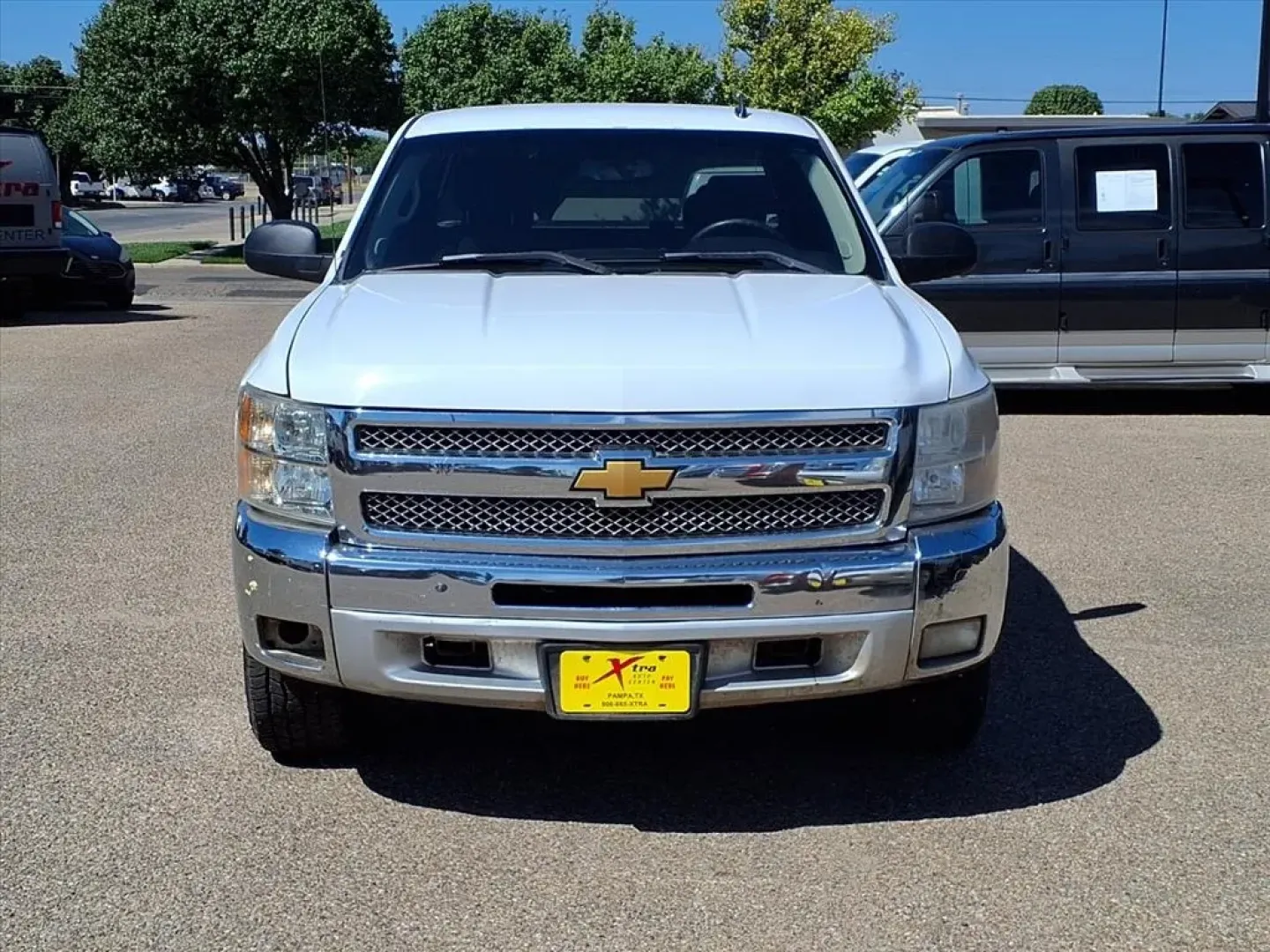 2013 Summit White Chevrolet SILVERADO 1500 LT (1GCRKSE70DZ) with an 5.3L engine, Automatic transmission, located at 1401 N. Hobart, Pampa, TX, 79065, (806) 665-9872, 35.549953, -100.975098 - Are you ready to embark on your next adventure? Whether you're planning a weekend getaway with friends, tackling your daily commute, or hauling gear for your home projects, the 2013 Chevrolet Silverado 1500 LT Extended Cab is the perfect companion. With its robust performance and spacious interior, - Photo#1