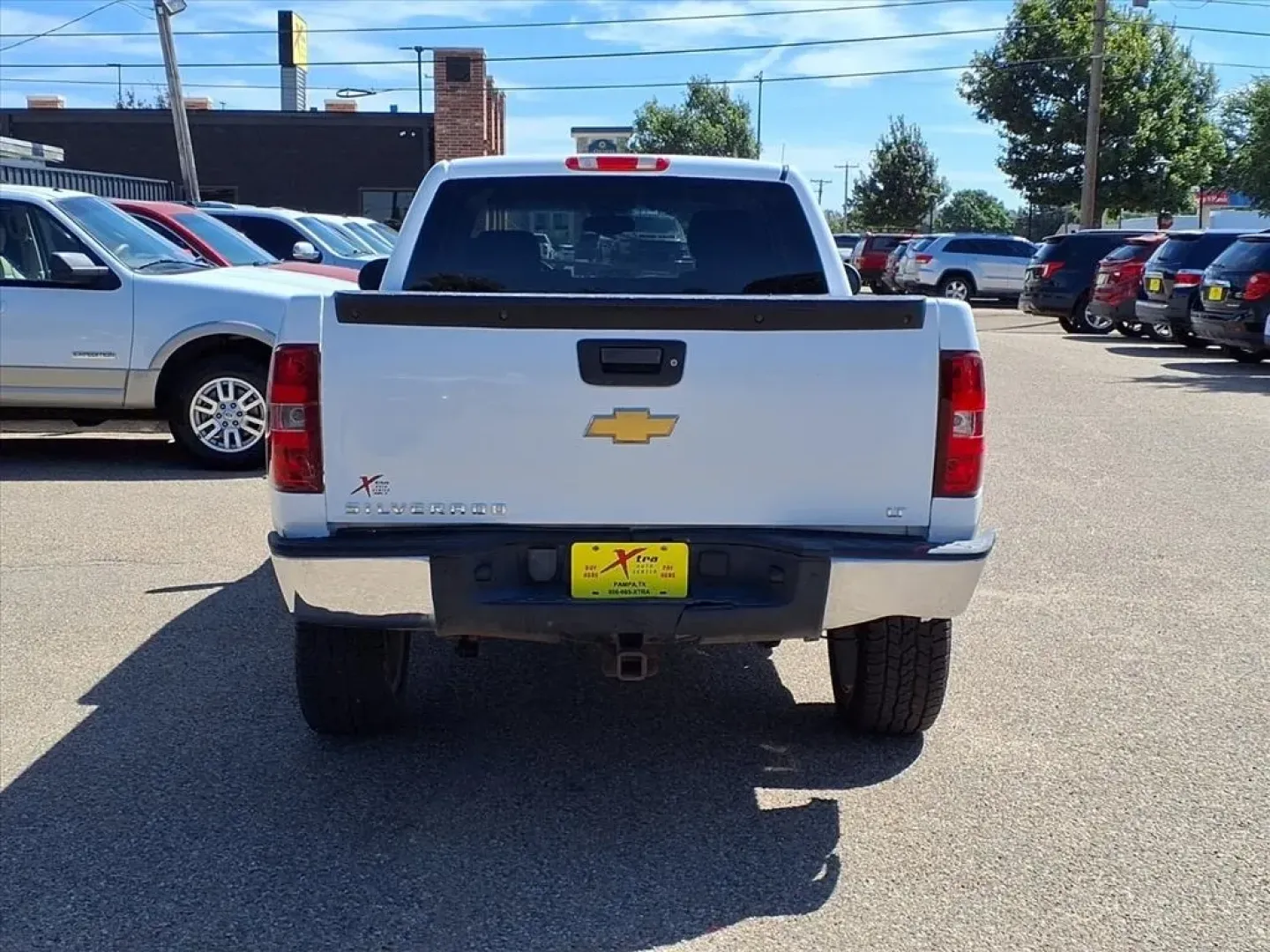2013 Summit White Chevrolet Silverado 1500 LT Ext. Cab 4WD (1GCRKSE70DZ) with an Other engine, Automatic transmission, located at 1401 N. Hobart, Pampa, TX, 79065, (806) 665-9872, 35.549953, -100.975098 - Are you ready to embark on your next adventure? Whether you're planning a weekend getaway with friends, tackling your daily commute, or hauling gear for your home projects, the 2013 Chevrolet Silverado 1500 LT Extended Cab is the perfect companion. With its robust performance and spacious interior, - Photo#3