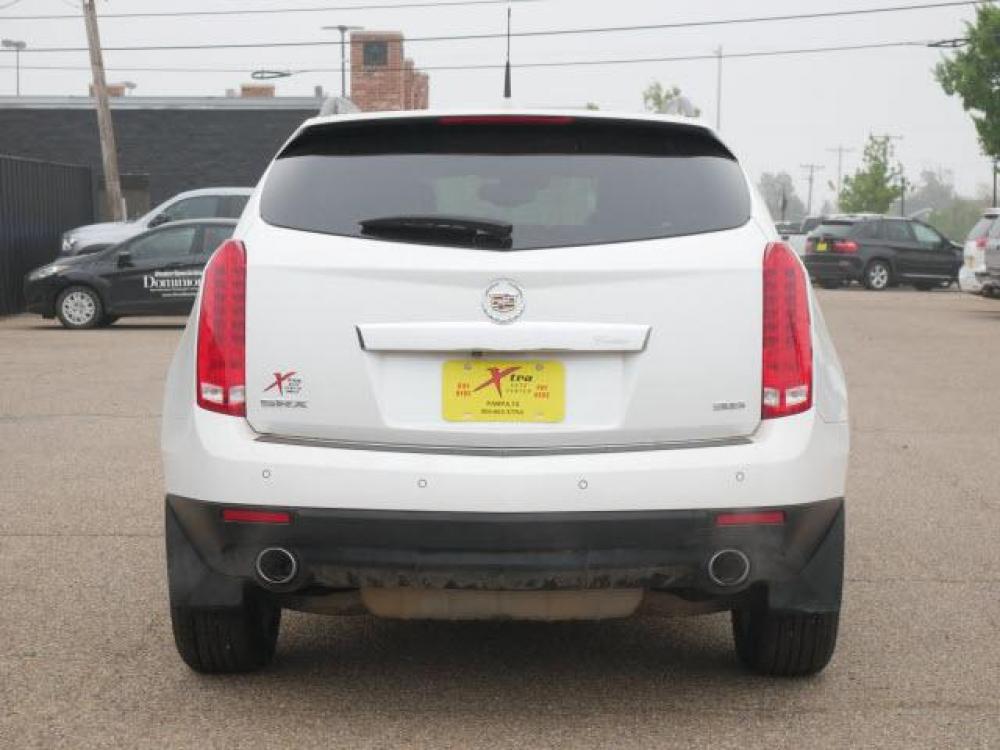 2013 Platinum Ice Tricoat Cadillac SRX Luxury Collection (3GYFNCE38DS) with an 3.6 6 Cylinder Direct Injection engine, Automatic transmission, located at 1401 N. Hobart, Pampa, TX, 79065, (806) 665-9872, 35.549641, -100.971878 - Photo #3
