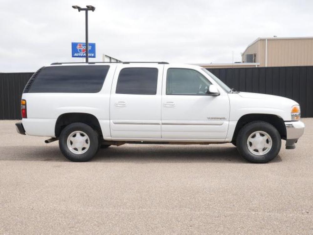 2005 Summit White GMC Yukon XL 1500 SLE (1GKEC16Z15J) with an 5.3 8 Cylinder Fuel Injected engine, Automatic transmission, located at 1401 N. Hobart, Pampa, TX, 79065, (806) 665-9872, 35.549641, -100.971878 - Photo #2