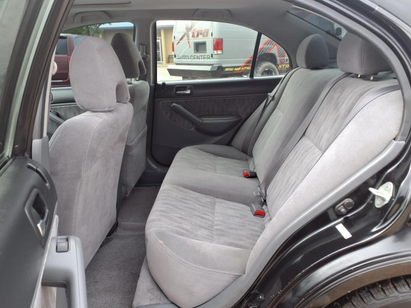 2004 Nighthawk Black Pearl Bk Honda Civic EX (JHMES26744S) with an 1.7L 1L NA I4 single overhead cam (SOHC) 16V Fuel Injected engine, 4-Speed Automatic transmission, located at 1401 N. Hobart, Pampa, TX, 79065, (806) 665-9872, 35.549953, -100.975098 - Photo#11