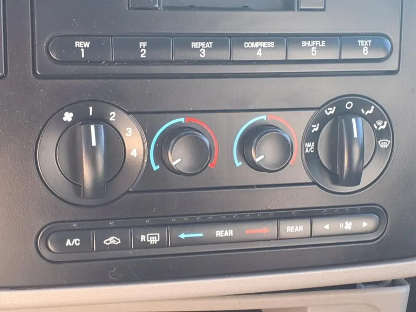 2004 Matador Red Clearcoat Metallic MERCURY MONTEREY (2MRZA20254B) with an 4.2L engine, Automatic transmission, located at 1401 N. Hobart, Pampa, TX, 79065, (806) 665-9872, 35.549953, -100.975098 - **Discover Adventure and Family Comfort with the 2004 Mercury Monterey at Xtra Auto Center!**<br /> <br /> Are you in search of a reliable vehicle that perfectly accommodates family road trips and weekend getaways? Look no further than this stunning 2004 Mercury Monterey! With a spacious interior, c - Photo#6