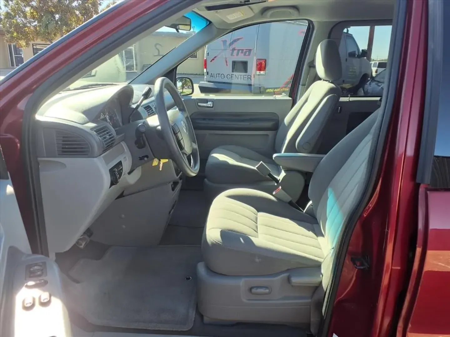2004 Matador Red Clearcoat Metallic MERCURY MONTEREY (2MRZA20254B) with an 4.2L engine, Automatic transmission, located at 1401 N. Hobart, Pampa, TX, 79065, (806) 665-9872, 35.549953, -100.975098 - **Discover Adventure and Family Comfort with the 2004 Mercury Monterey at Xtra Auto Center!**<br /> <br /> Are you in search of a reliable vehicle that perfectly accommodates family road trips and weekend getaways? Look no further than this stunning 2004 Mercury Monterey! With a spacious interior, c - Photo#9