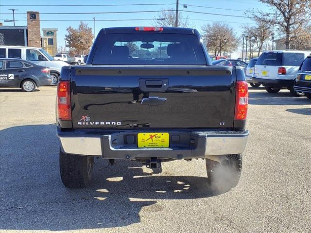 2013 Black Chevrolet Silverado 1500 LT (3GCPKSE27DG) with an 6.2L Vortec 6.2L Flex Fuel V8 Sequential-Port F.I. engine, 6-Speed Shiftable Automatic transmission, located at 1401 N. Hobart, Pampa, TX, 79065, (806) 665-9872, 35.549641, -100.971878 - Photo #3