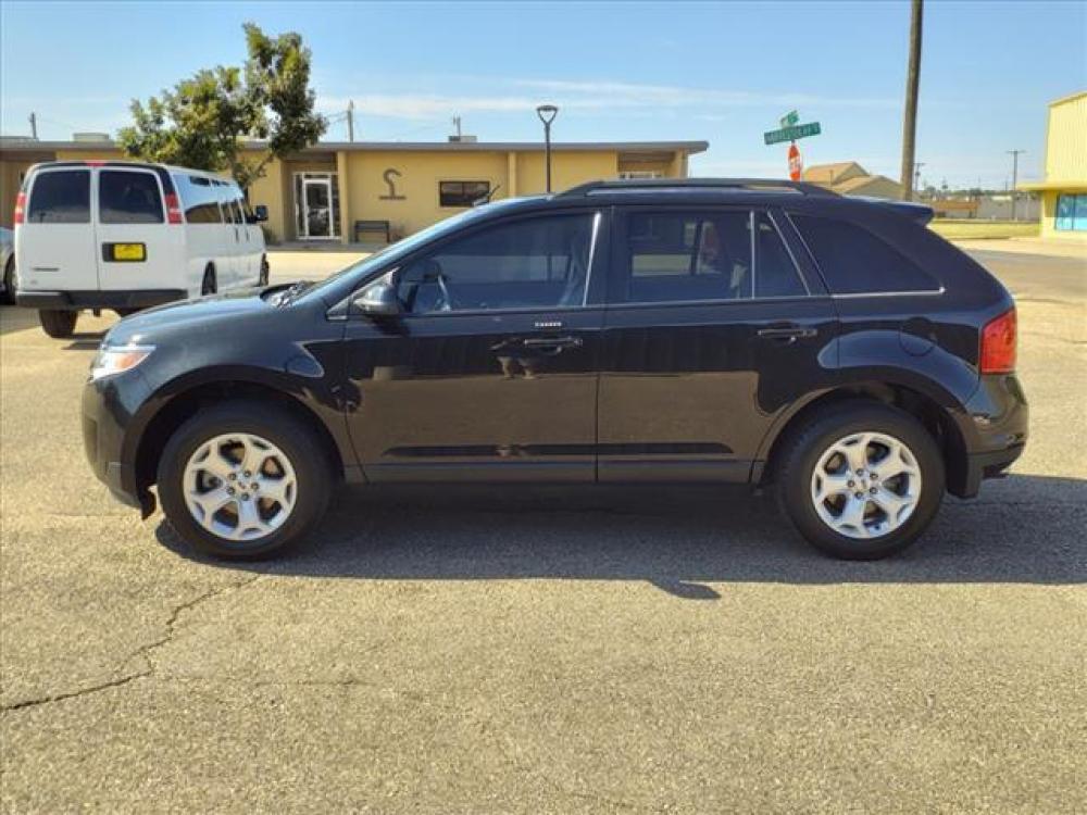 2013 Tuxedo Black Metallic Ford Edge SEL (2FMDK3JC1DB) with an 3.5L 3.5L V6 285hp 253ft. lbs. Sequential Multiport Fuel Injection engine, 6-Speed Shiftable Automatic transmission, located at 1401 N. Hobart, Pampa, TX, 79065, (806) 665-9872, 35.549641, -100.971878 - Photo #4