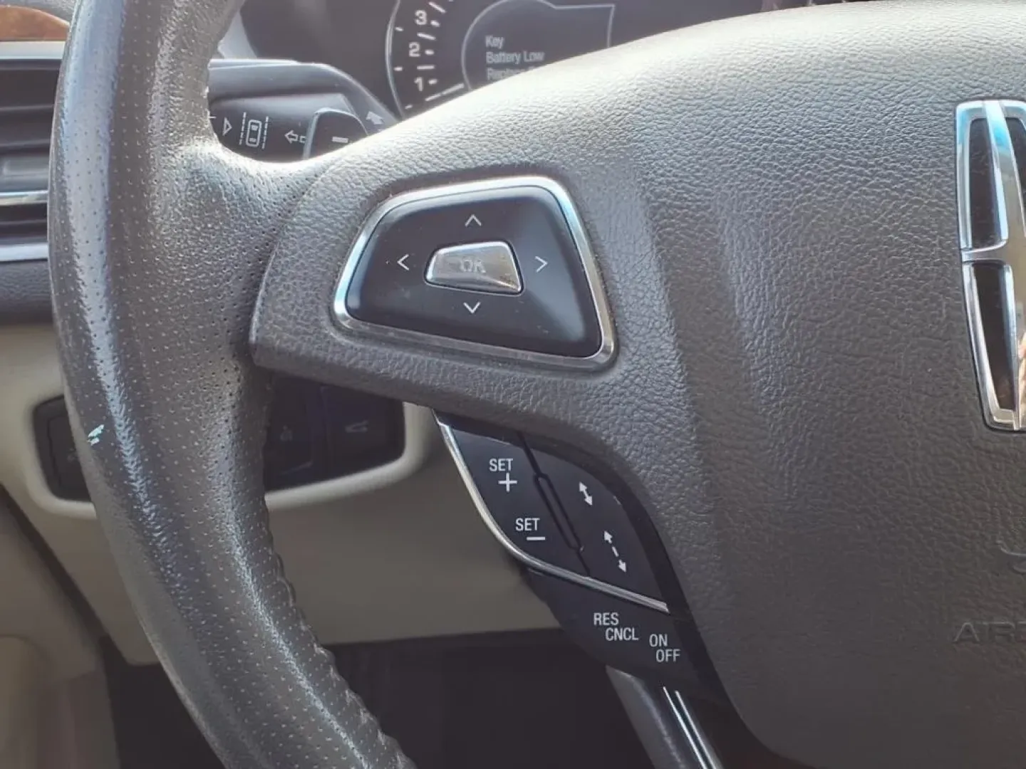 2014 Sunset Metallic D7 Lincoln MKZ FWD (3LN6L2GK5ER) with an Other engine, Automatic transmission, located at 1401 N. Hobart, Pampa, TX, 79065, (806) 665-9872, 35.549953, -100.975098 - **Elevate Your Driving Experience with the 2014 Lincoln MKZ Perfect for Daily Commutes and Weekend Getaways!**<br /> <br /> Are you seeking a vehicle that fuses luxury with practicality? Look no further than this stunning 2014 Lincoln MKZ, available now at Xtra Auto Center in Pampa, TX. This sedan - Photo#9