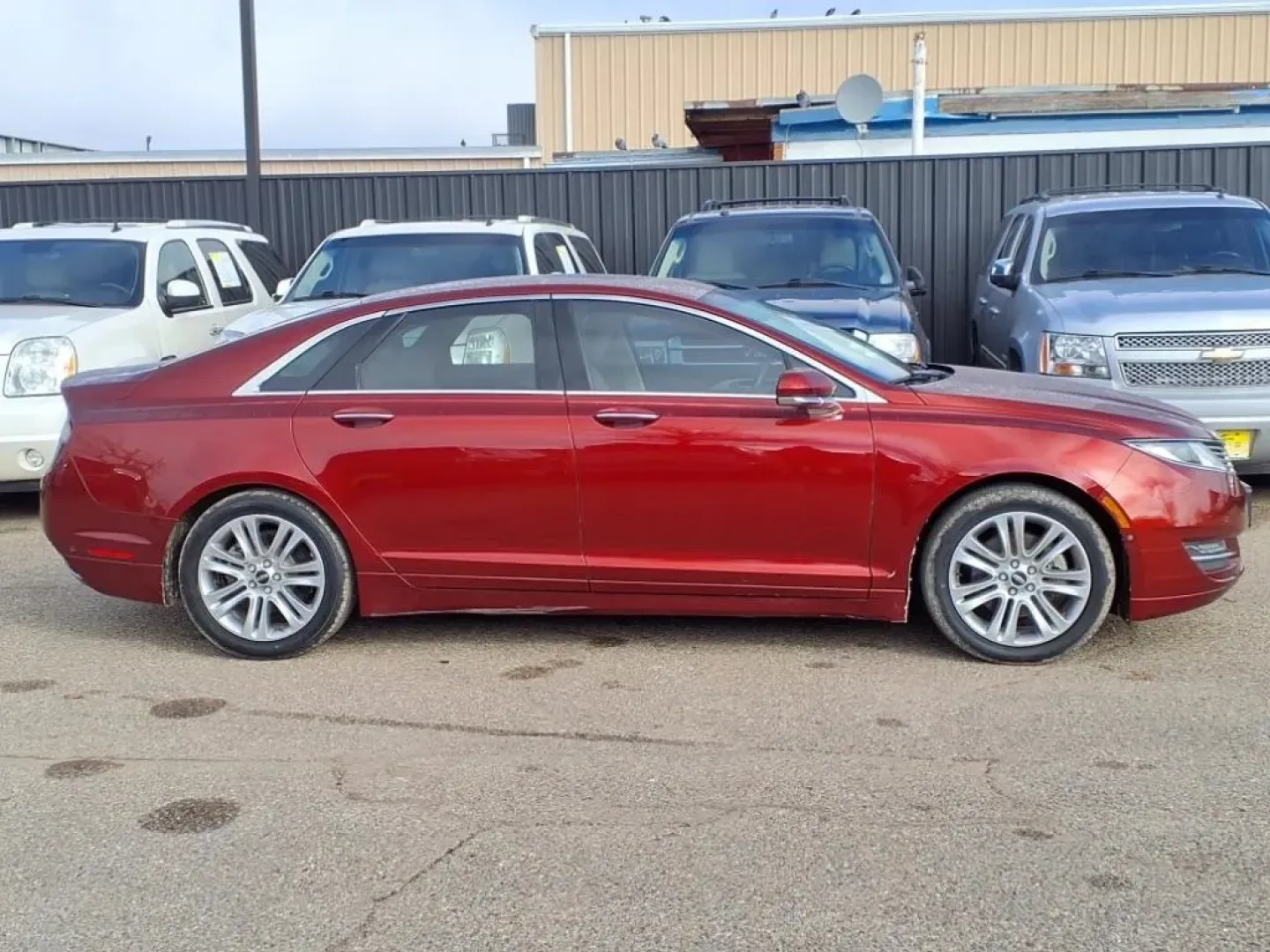 2014 Sunset Metallic D7 Lincoln MKZ FWD (3LN6L2GK5ER) with an Other engine, Automatic transmission, located at 1401 N. Hobart, Pampa, TX, 79065, (806) 665-9872, 35.549953, -100.975098 - **Elevate Your Driving Experience with the 2014 Lincoln MKZ Perfect for Daily Commutes and Weekend Getaways!**<br /> <br /> Are you seeking a vehicle that fuses luxury with practicality? Look no further than this stunning 2014 Lincoln MKZ, available now at Xtra Auto Center in Pampa, TX. This sedan - Photo#2