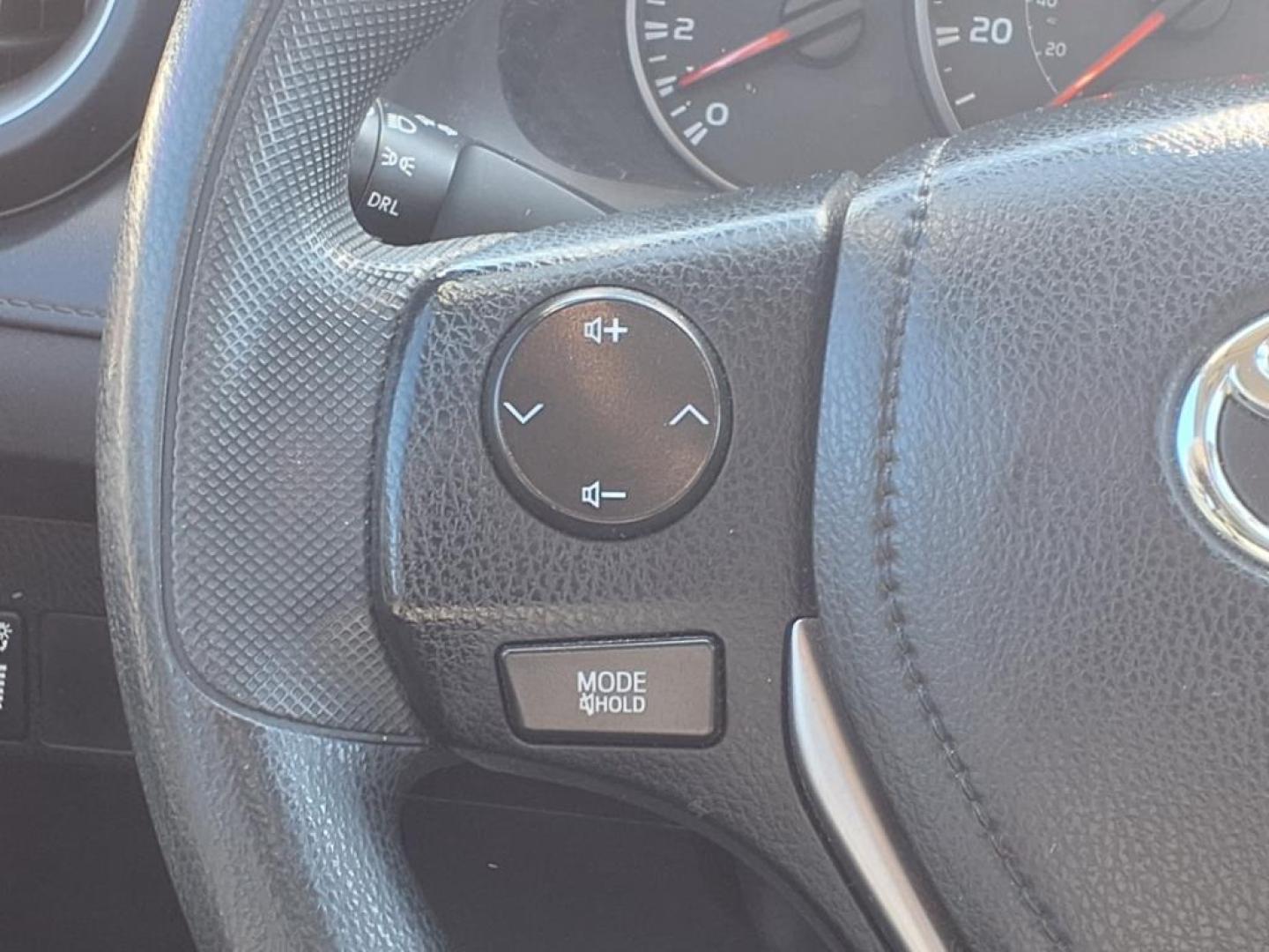 2016 Gray Toyota RAV4 LE (JTMZFREV4GJ) with an 2.5L 4 Cylinder Fuel Injected engine, Automatic transmission, located at 1401 N. Hobart, Pampa, TX, 79065, (806) 665-9872, 35.549953, -100.975098 - Photo#7