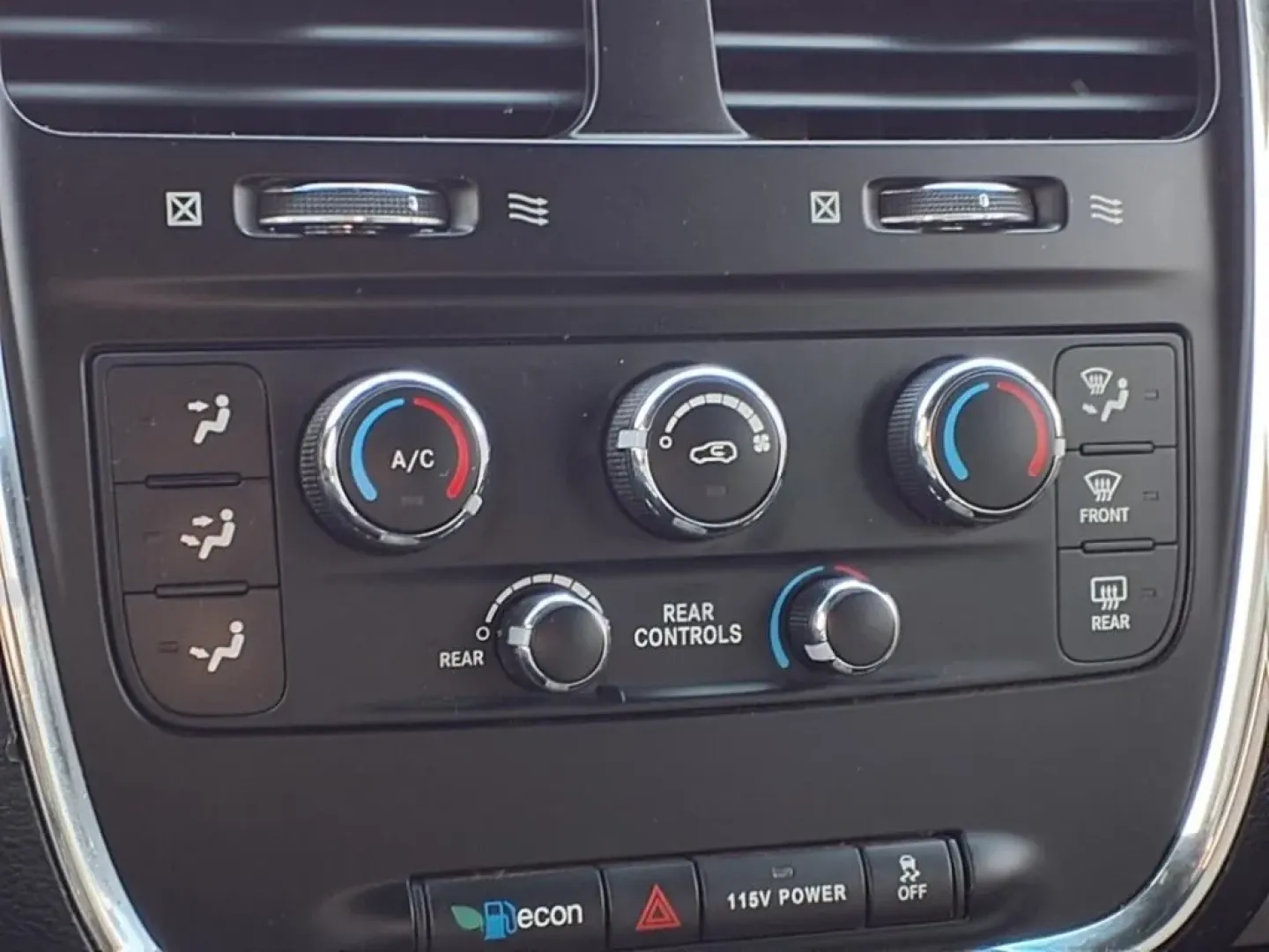 2014 Deep Cherry Red Crystal Pearl Coat Prp Dodge Grand Caravan SE (2C4RDGBG8ER) with an Other engine, located at 1401 N. Hobart, Pampa, TX, 79065, (806) 665-9872, 35.549953, -100.975098 - **Drive Your Family Adventures in the 2014 Dodge Grand Caravan SE!**<br /> <br /> Are you ready to elevate your family adventures? The 2014 Dodge Grand Caravan SE is designed for growing families who need the perfect blend of space, comfort, and reliability. With room for up to seven passengers and - Photo#6