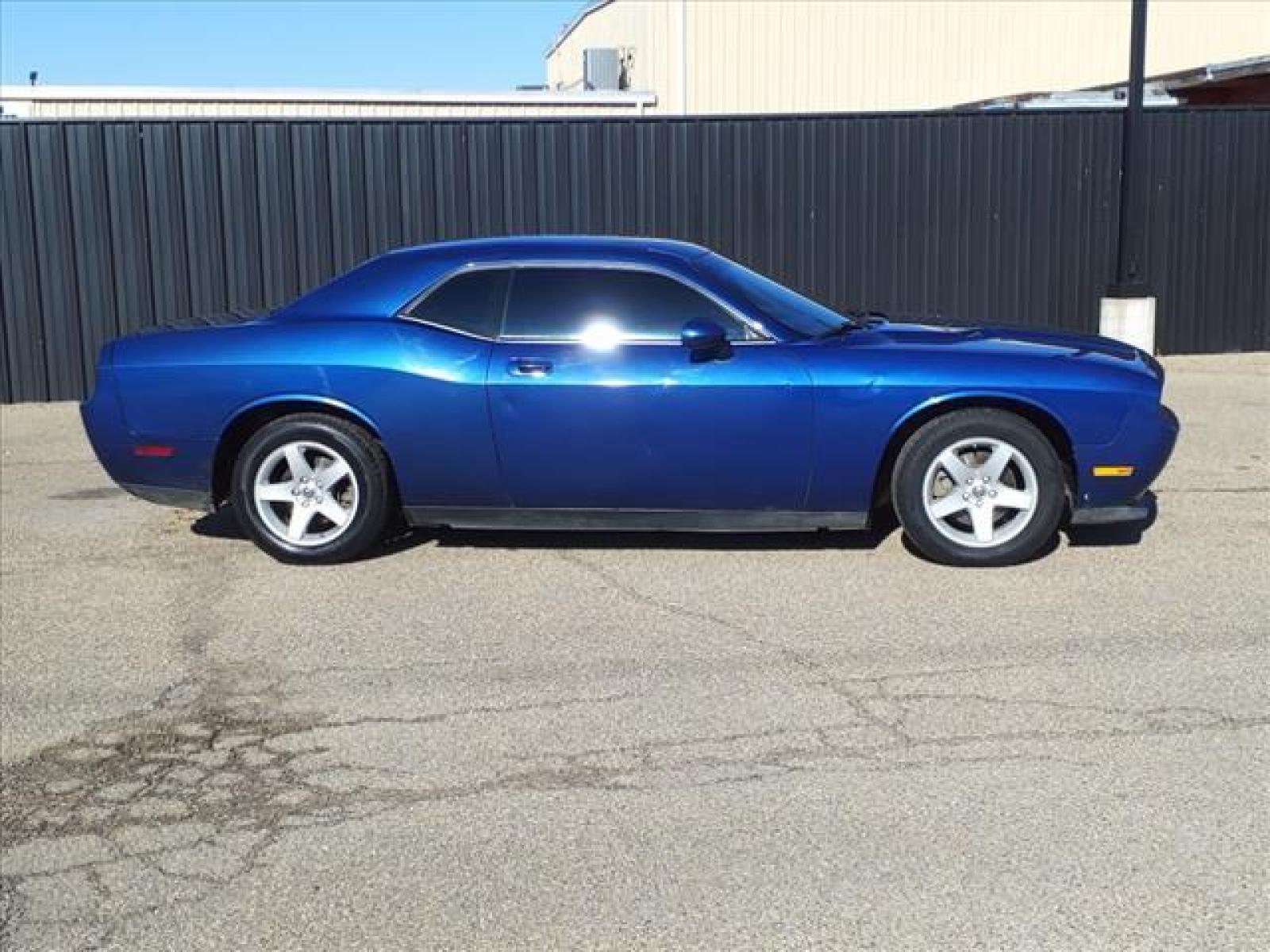 2010 Deep Water Blue Pearl Coat Dodge Challenger SE (2B3CJ4DV7AH) with an 3.5L 3.5L V6 250hp 250ft. lbs. Sequential Multiport Fuel Injection engine, 5-Speed Shiftable Automatic transmission, located at 1401 N. Hobart, Pampa, TX, 79065, (806) 665-9872, 35.549641, -100.971878 - Photo #2