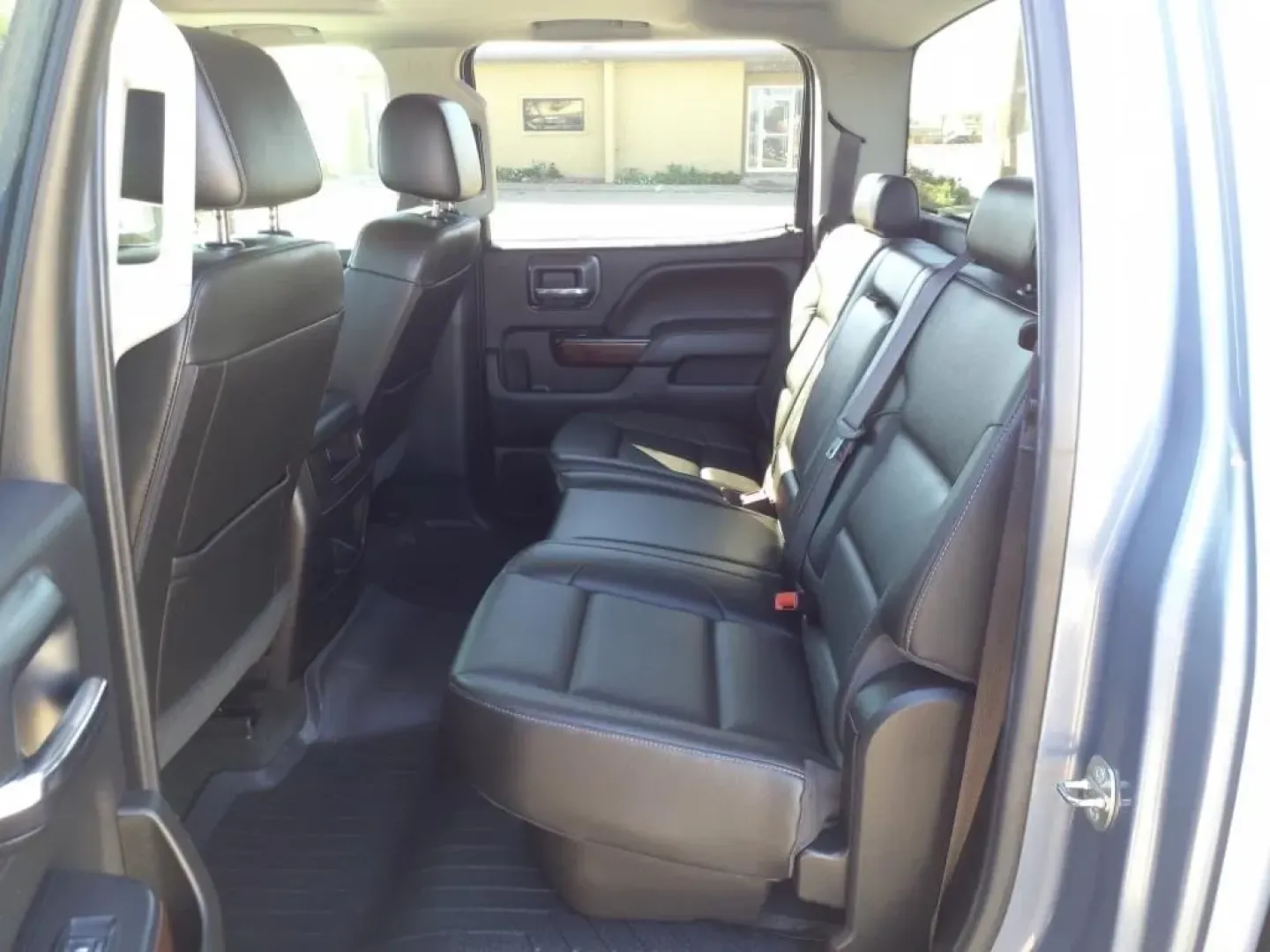 2016 Light Steel Gray Metallic GMC Sierra 3500HD SLT Crew Cab 4WD (1GT12TE85GF) with an Other engine, located at 1401 N. Hobart, Pampa, TX, 79065, (806) 665-9872, 35.549953, -100.975098 - **Elevate Your Adventure with the 2016 GMC Sierra 3500HD SLT Crew Cab 4WD Available Now at Xtra Auto Center in Pampa, TX!**<br /> <br /> Looking for a dependable vehicle that can handle your weekend adventures or serve as a reliable workhorse during the week? The 2016 GMC Sierra 3500HD SLT Crew Cab - Photo#11