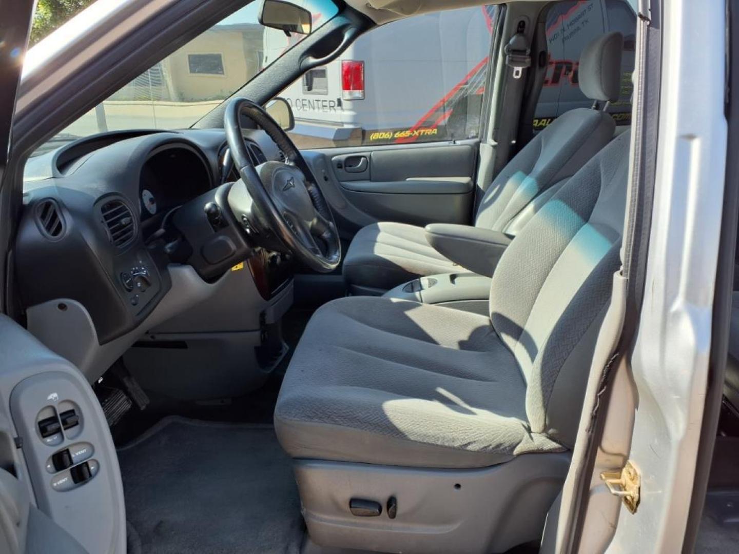 2004 Bright Silver Metallic Clearcoat Chrysler Town and Country Touring (2C8GP54L34R) with an 3.8L 3L NA V6 overhead valves (OHV) 12V Fuel Injected engine, 4-Speed Automatic transmission, located at 1401 N. Hobart, Pampa, TX, 79065, (806) 665-9872, 35.549953, -100.975098 - Photo#10