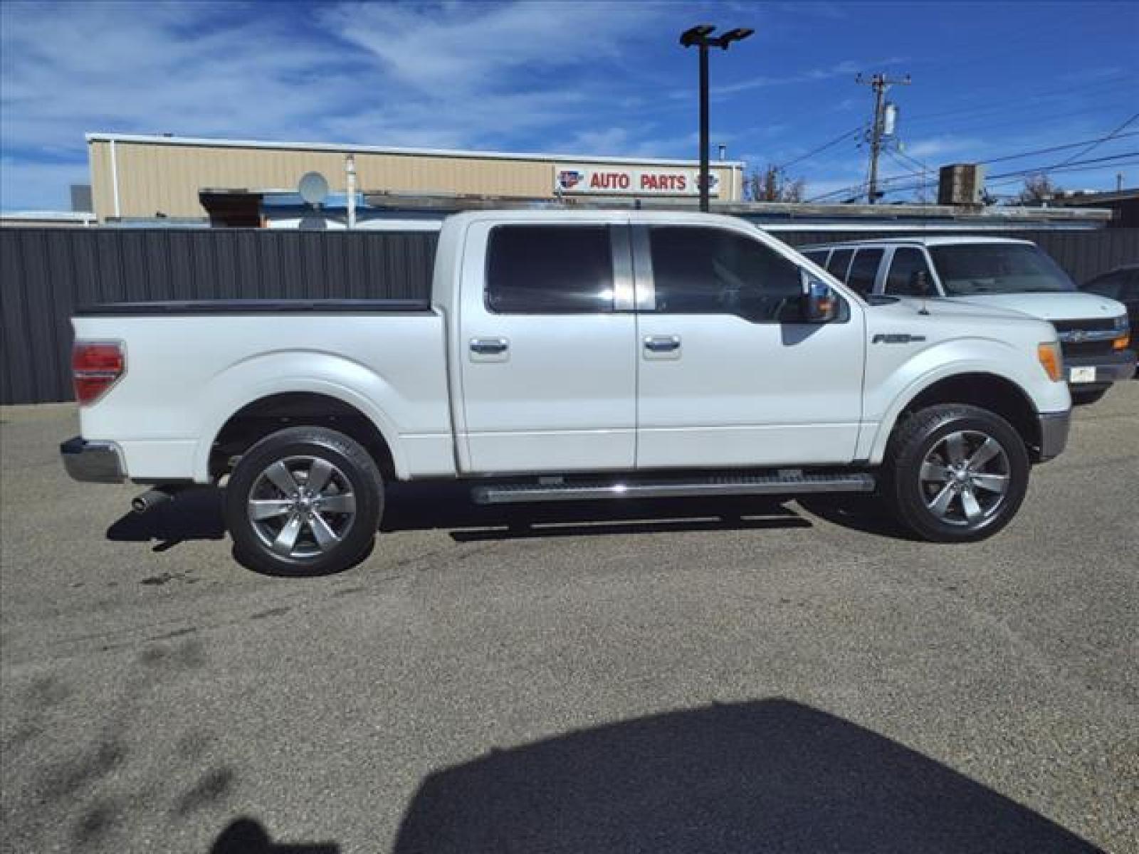 2012 Oxford White Ford F-150 Lariat (1FTFW1EF9CF) with an 5.0L Flex Fuel V8 360hp 3 Sequential Multiport Fuel Injection engine, 6-Speed Shiftable Automatic transmission, located at 1401 N. Hobart, Pampa, TX, 79065, (806) 665-9872, 35.549641, -100.971878 - Photo #2