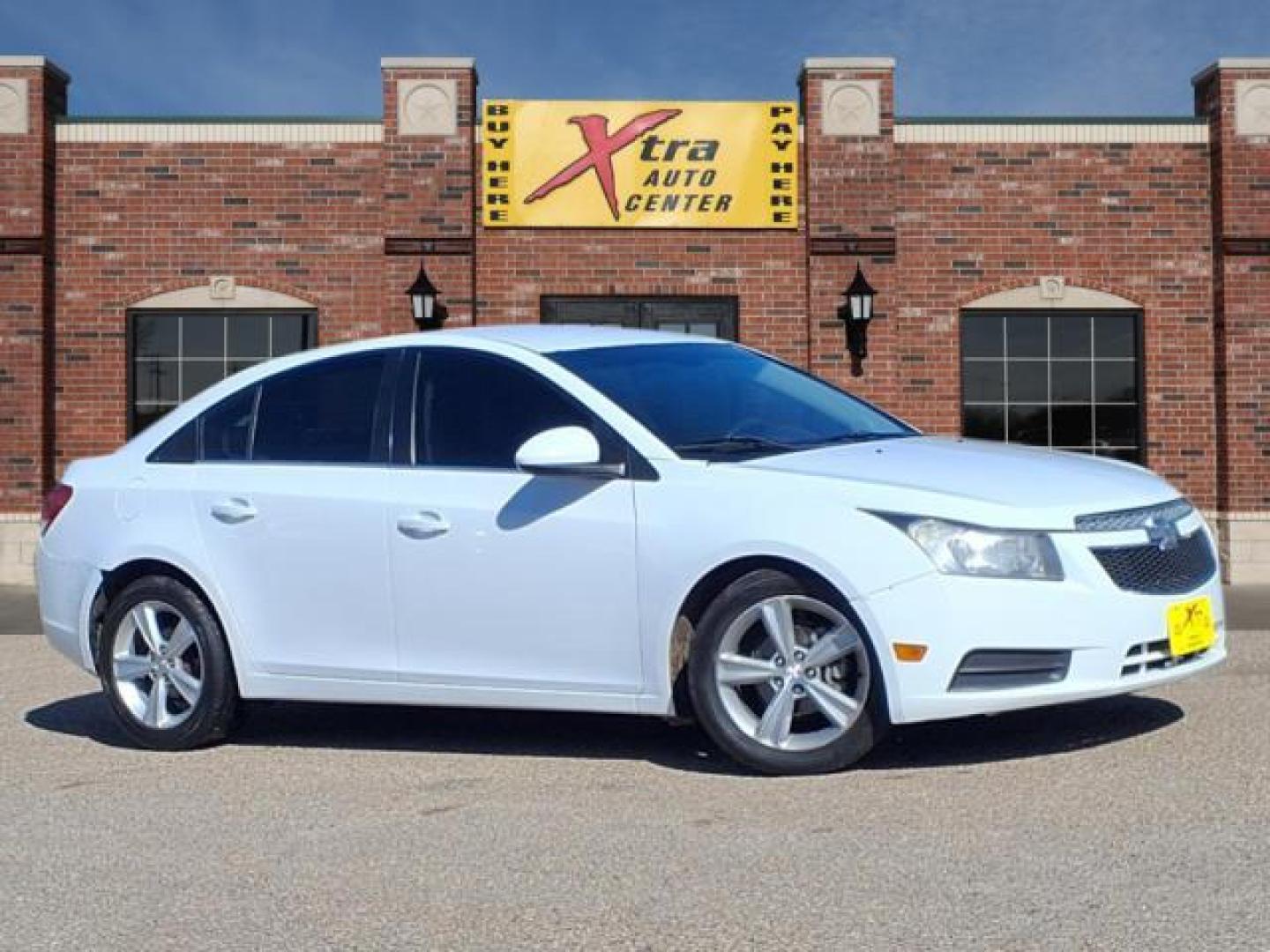 2014 Summit White Gaz Chevrolet Cruze 2LT Auto (1G1PE5SB1E7) with an 1.4L Ecotec 1.4L Turbo I4 138hp 148ft. lbs. Sequential Multiport Fuel Injection engine, 6-Speed Shiftable Automatic transmission, located at 1401 N. Hobart, Pampa, TX, 79065, (806) 665-9872, 35.549953, -100.975098 - Photo#0