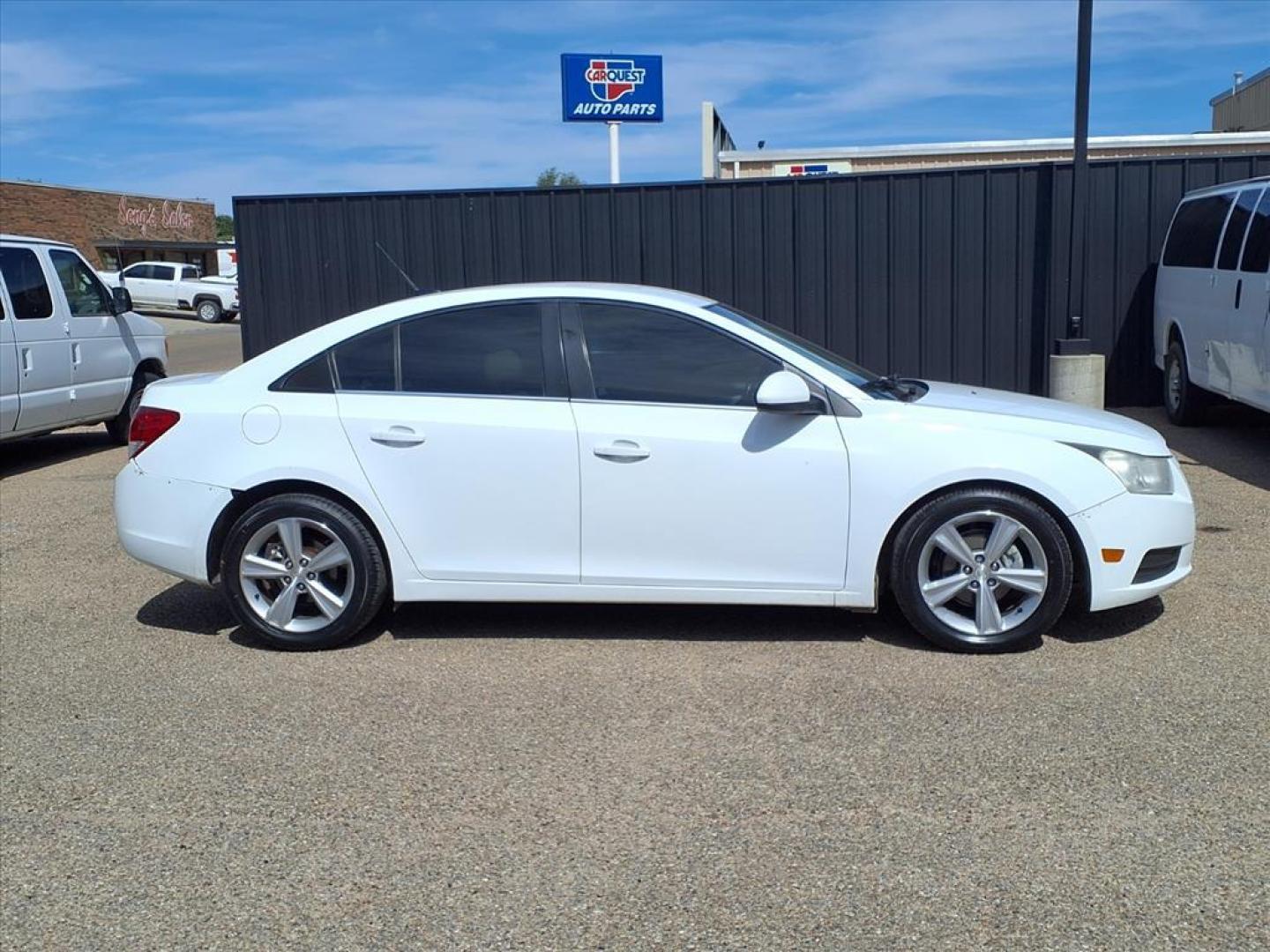 2014 Summit White Chevrolet Cruze 2LT Auto (1G1PE5SB1E7) with an 1.4L Ecotec 1.4L Turbo I4 138hp 148ft. lbs. Sequential Multiport Fuel Injection engine, 6-Speed Shiftable Automatic transmission, located at 1401 N. Hobart, Pampa, TX, 79065, (806) 665-9872, 35.549953, -100.975098 - Photo#2