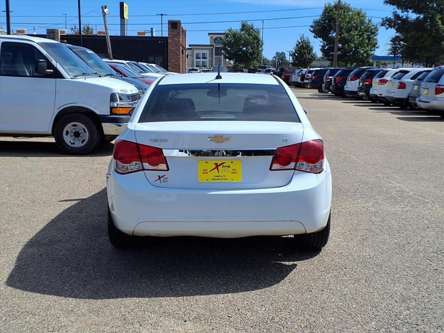 2014 Summit White Chevrolet Cruze 2LT Auto (1G1PE5SB1E7) with an 1.4L Ecotec 1.4L Turbo I4 138hp 148ft. lbs. Sequential Multiport Fuel Injection engine, 6-Speed Shiftable Automatic transmission, located at 1401 N. Hobart, Pampa, TX, 79065, (806) 665-9872, 35.549953, -100.975098 - Photo#3