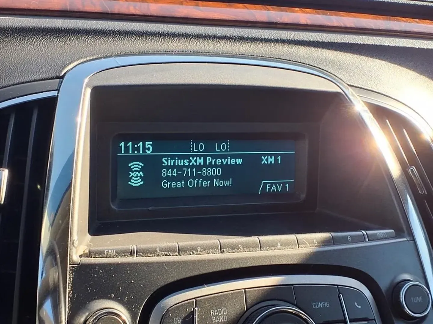 2011 Carbon Black Metallic Buick LACROSSE CXL (1G4GC5ED1BF) with an 3.6L engine, Automatic transmission, located at 1401 N. Hobart, Pampa, TX, 79065, (806) 665-9872, 35.549953, -100.975098 - ### Explore the Road Ahead with the 2011 Buick LaCrosse CXL Perfect for Your Lifestyle!<br /> <br /> Are you in need of a reliable vehicle that combines style, comfort, and practicality? Look no further than the striking 2011 Buick LaCrosse CXL, available now at Xtra Auto Center in Pampa, TX. This - Photo#6