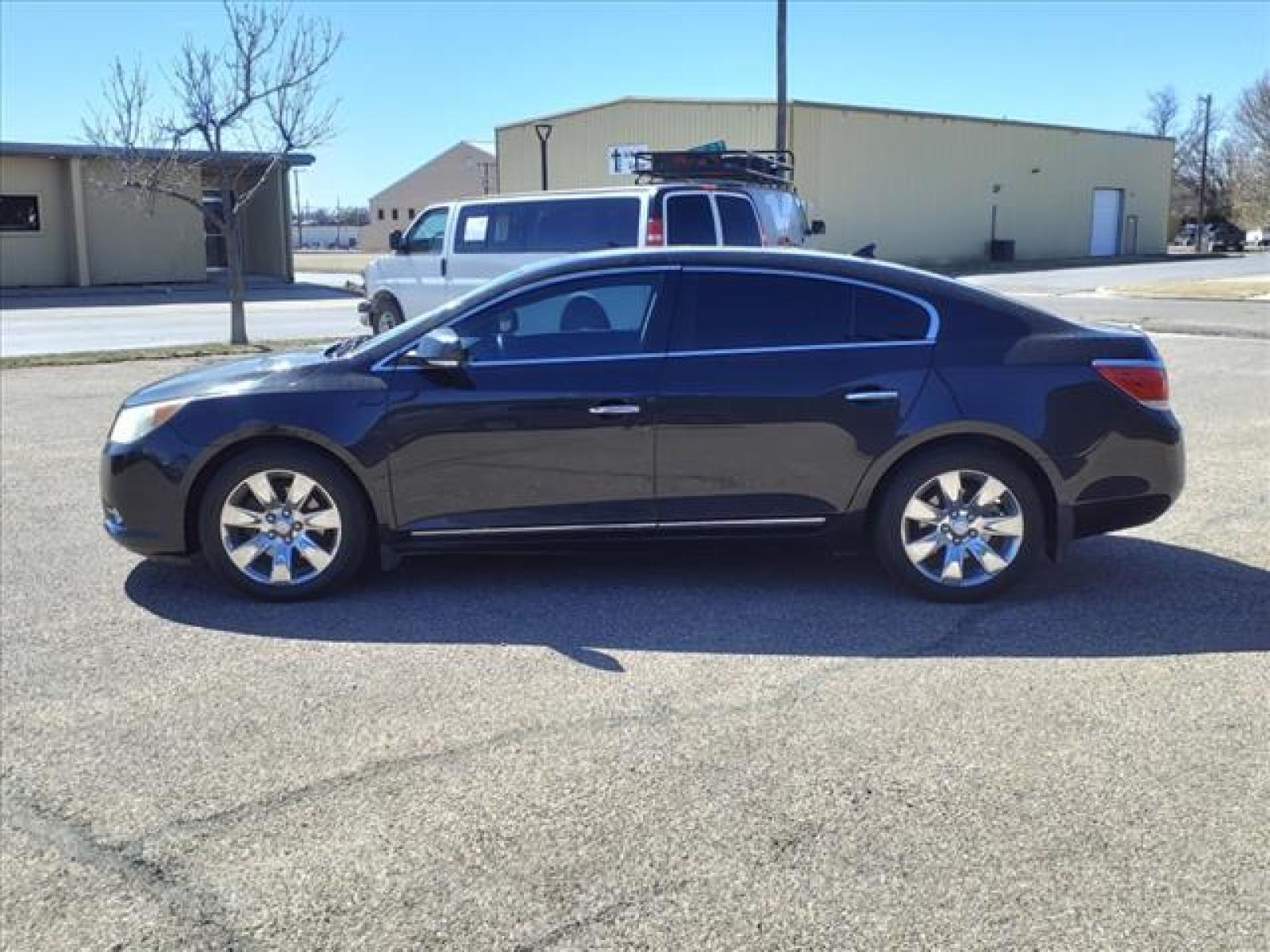 2011 Carbon Black Metallic Buick LaCrosse CXL (1G4GC5ED1BF) with an 3.6L 3.6L V6 280hp 259ft. lbs. Fuel Injection engine, 6-Speed Shiftable Automatic transmission, located at 1401 N. Hobart, Pampa, TX, 79065, (806) 665-9872, 35.549641, -100.971878 - Photo #4