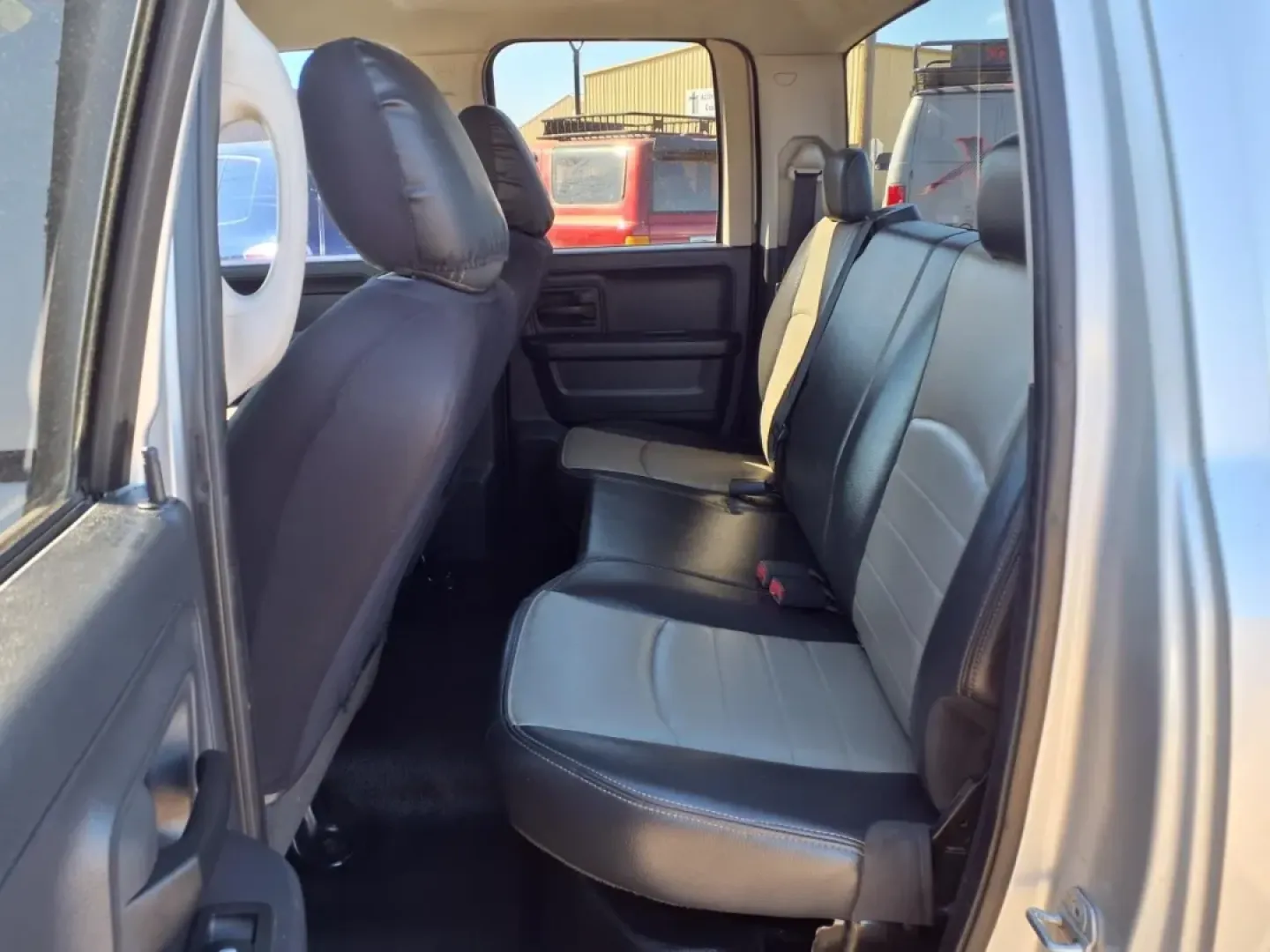 2010 Bright Silver Metallic Clear Coat Ps2 Dodge RAM 1500 (1D7RB1GK9AS) with an 3.7L engine, Automatic transmission, located at 1401 N. Hobart, Pampa, TX, 79065, (806) 665-9872, 35.549953, -100.975098 - Need a dependable truck for the daily grind in the Texas Panhandle-hauling supplies to the jobsite, towing a small trailer for weekend projects, or loading up for a Lake Meredith getaway? This **2010 Dodge Ram 1500 Laramie Quad Cab 2WD** is built for real life: roomy for passengers, practical for wo - Photo#11